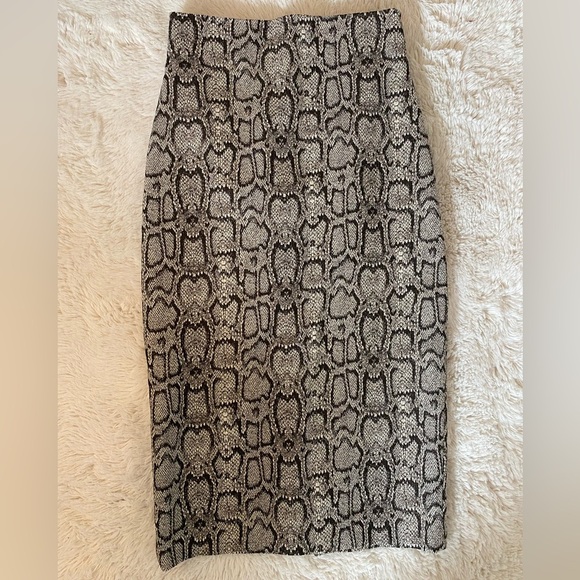 ZARA Snakeskin Print Pencil Skirt - Midi Length, High-Waisted, Size S - Picture 4 of 8